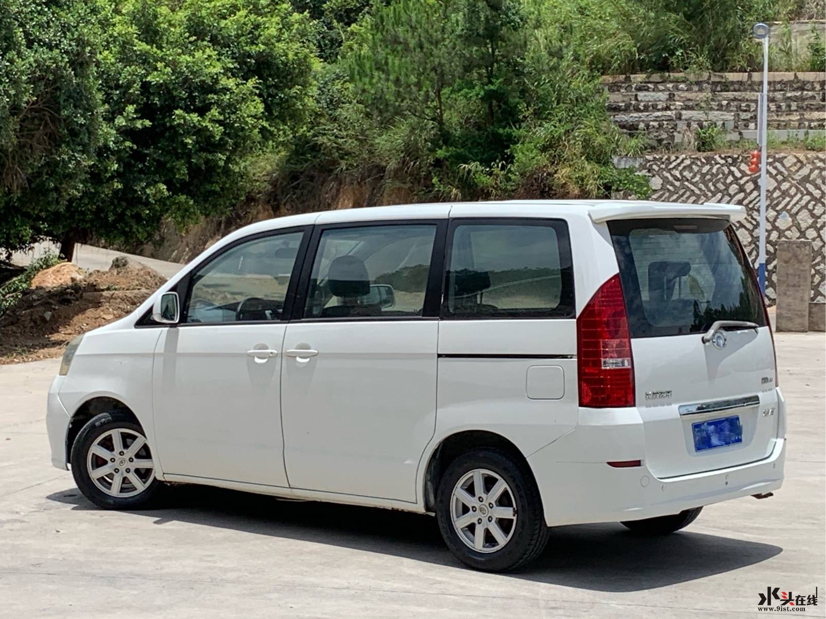 2万来块,自动挡商务车,面包车.可拉人可来货.长城v80自动2.
